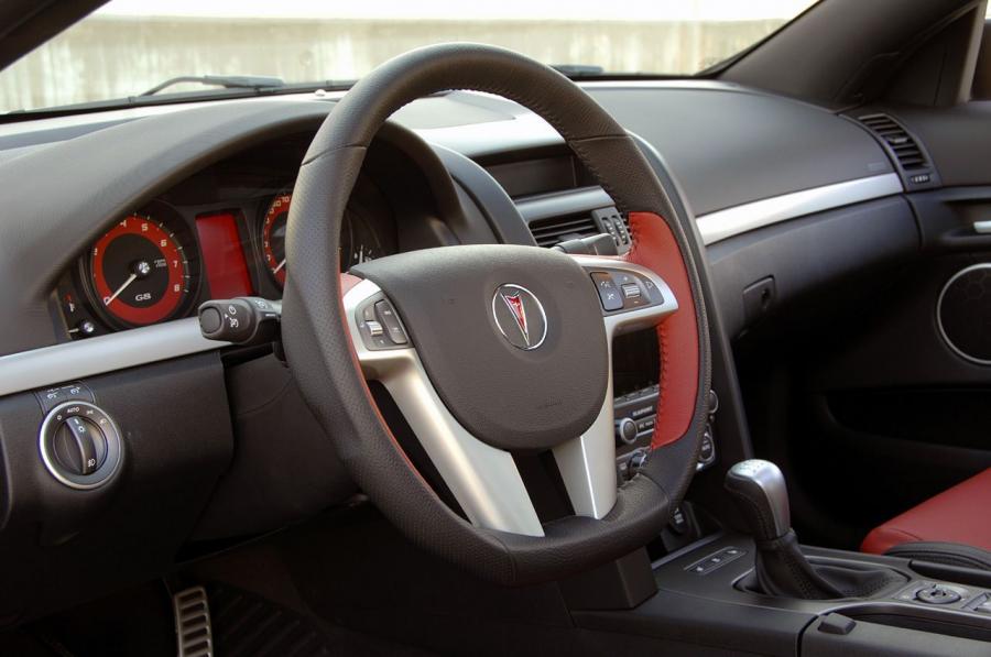  Pontiac G8 GXP 2009 года  (фото 45 из 79)